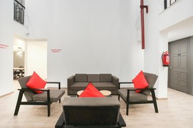 OYO Townhouse 136 Sector 46 Vikas Marg