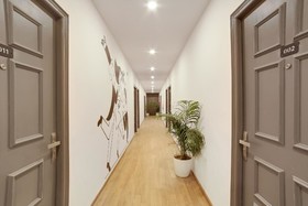 OYO Townhouse 230 Old Gurgaon Sector 14
