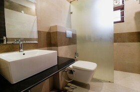 Oyster Villa by Fabhotel