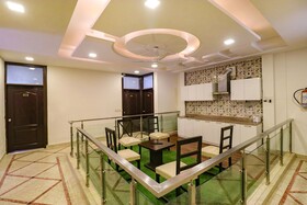 Palm Court by Fabhotel