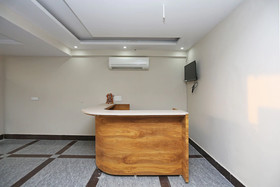 Palm Garden Suites By OYO Rooms