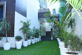 Posh Suites, Gurgaon
