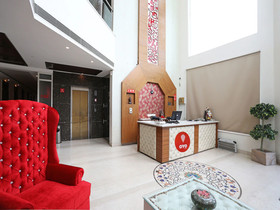 Qcent Gurgaon by OYO Rooms