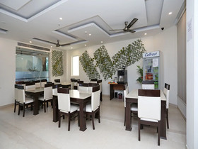 Qcent Gurgaon by OYO Rooms