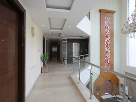 Qcent Gurgaon by OYO Rooms