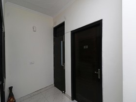 Radiance Guest House by OYO Rooms