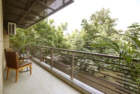 Saltstayz Select - Galleria Market & Golf Course Road