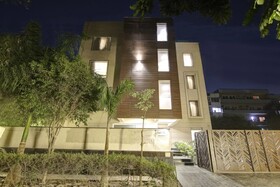 Saltstayz Select - Galleria Market & Golf Course Road