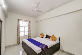 Shree Shakti Hotel by OYO Rooms