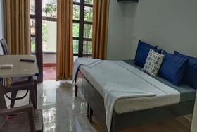 Singh Deluxe Inn