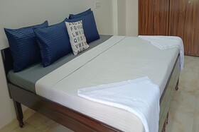 Singh Deluxe Inn