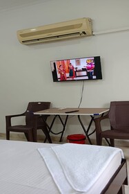 Singh Deluxe Inn