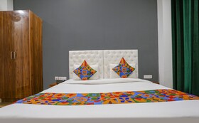 Skylight Inn by FabHotel