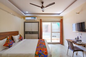 Star Corporate Suite II By FabHotels