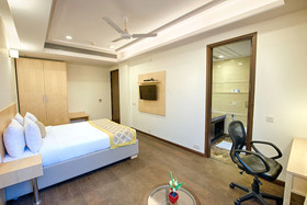 Stately Suites NH 8