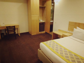 Stately Suites NH 8
