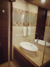 Stately Suites NH 8
