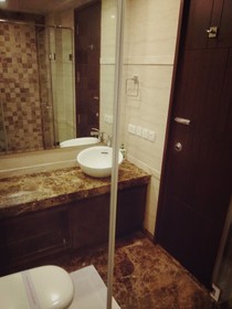 Stately Suites NH 8