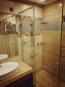Stately Suites NH 8