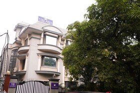 StayWell Hotels & Homes