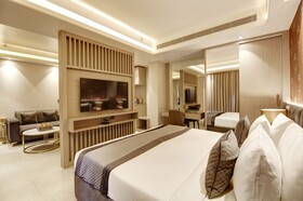 Stepstones Hotels and Inn