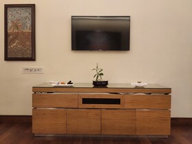 Taj Damdama Lake Resort & Spa