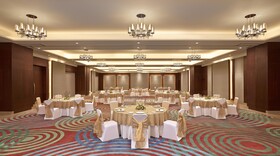 Taj Damdama Lake Resort & Spa