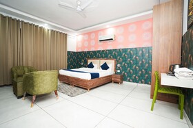 Tanvi Premium by Fabhotel