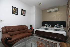 The Divine Inn By OYO Rooms
