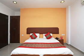 The Divine Inn By OYO Rooms