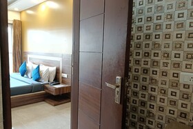 The Indian Hotel & Kitchen