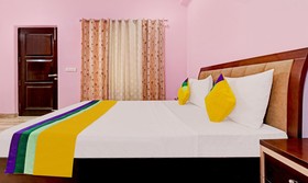 Treebo Trip Hotel Rainam