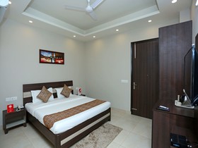 Vivi International By OYO Rooms