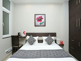 Vivi International By OYO Rooms