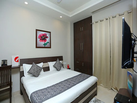 Vivi International By OYO Rooms