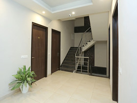 Vivi International By OYO Rooms
