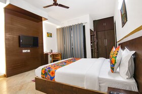Water Vibe FabHotel