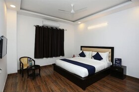 White Rock Hotel