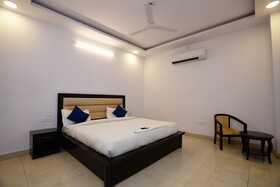 White Rock Hotel