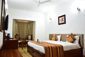 Hotel Windsor Castle Cyber City