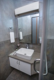 Meraki Boutique Hotel by OYO Rooms