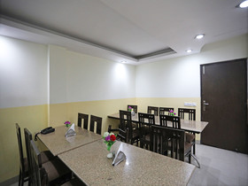 Hotel The RTS by OYO  Rooms