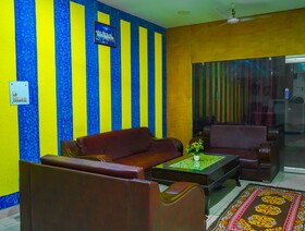 Roomshala Hotel Ashoka Palace