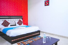 Roomshala Hotel Ashoka Palace