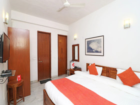 Urusvati Art And Habitat Centre By OYO Rooms