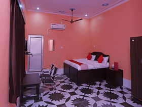 Yadav Hotel By OYO Rooms