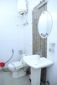Airport Hotel Golden Jindal