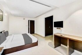 Airport Hotel Golden Jindal