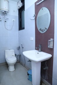 Airport Hotel Golden Jindal