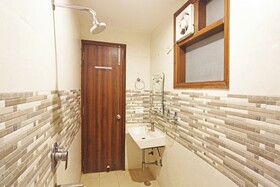 Airport Hotel Redstone